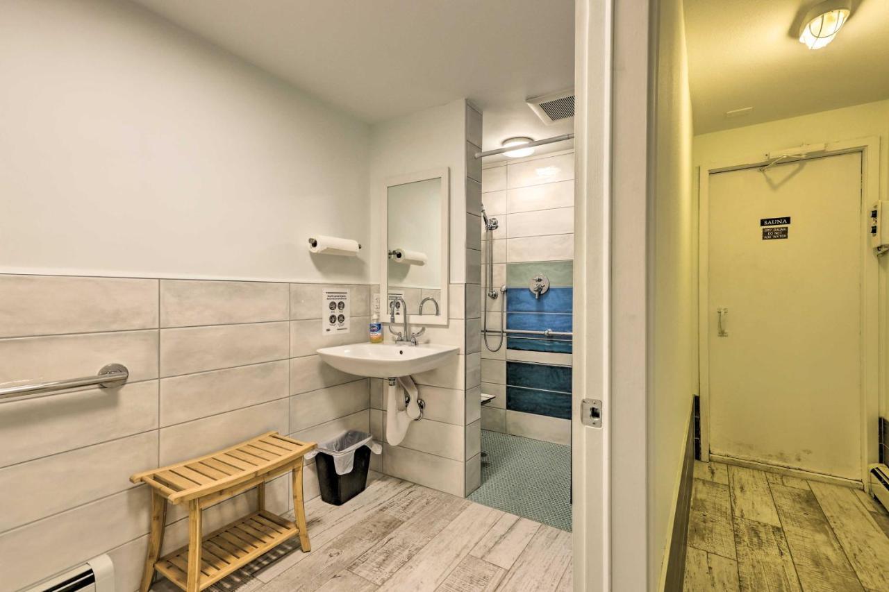 Modern Condo 2 Blocks To Main Street Frisco! エクステリア 写真